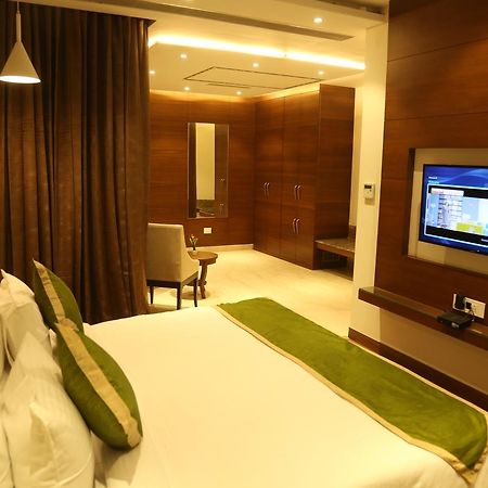 Hotel Maple Grand Agra  Esterno foto