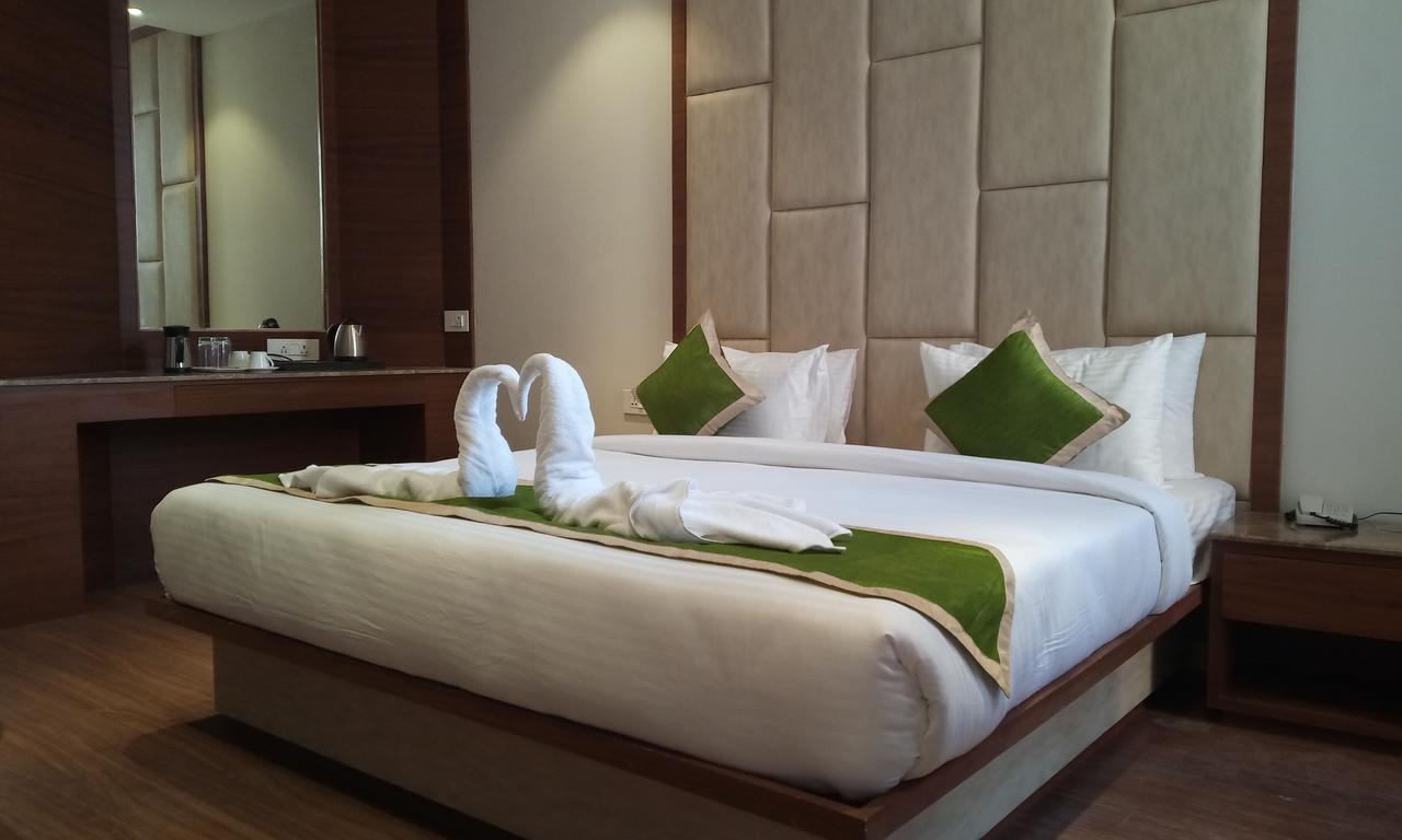 Hotel Maple Grand Agra  Esterno foto