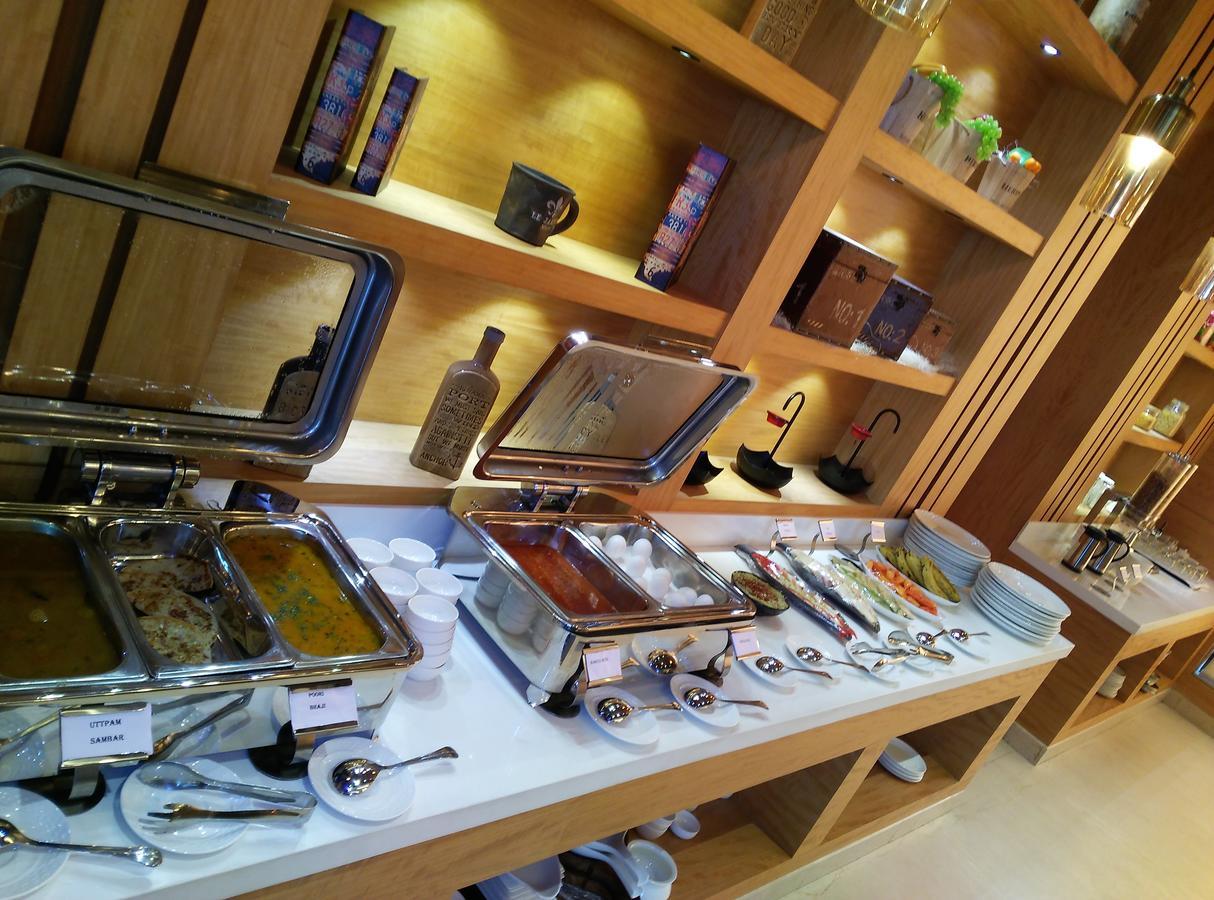 Hotel Maple Grand Agra  Esterno foto
