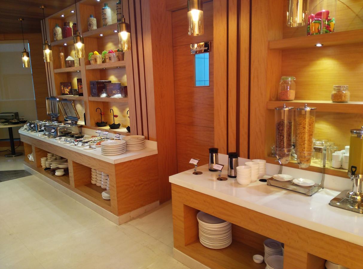 Hotel Maple Grand Agra  Esterno foto
