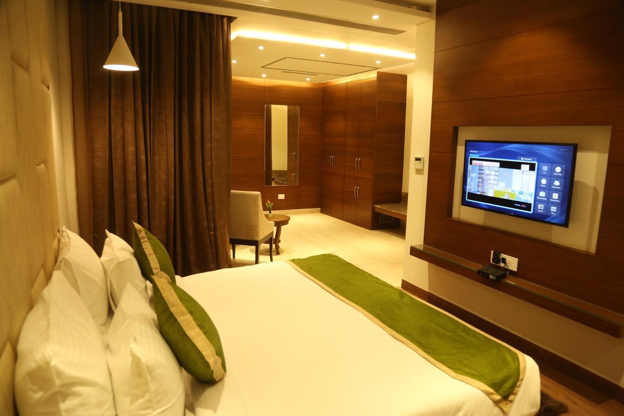 Hotel Maple Grand Agra  Esterno foto