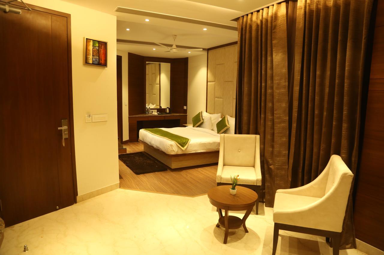 Hotel Maple Grand Agra  Esterno foto