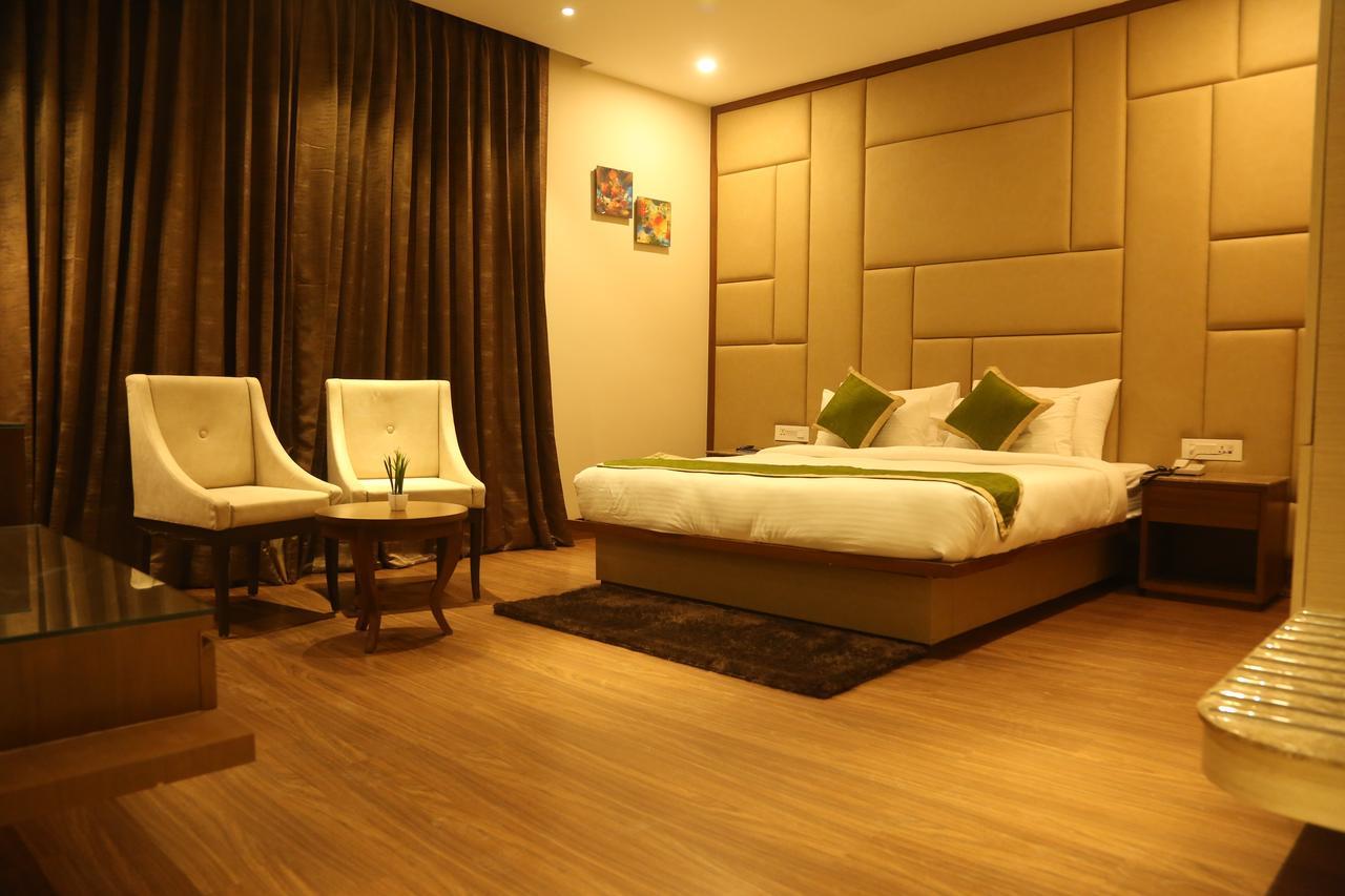 Hotel Maple Grand Agra  Esterno foto