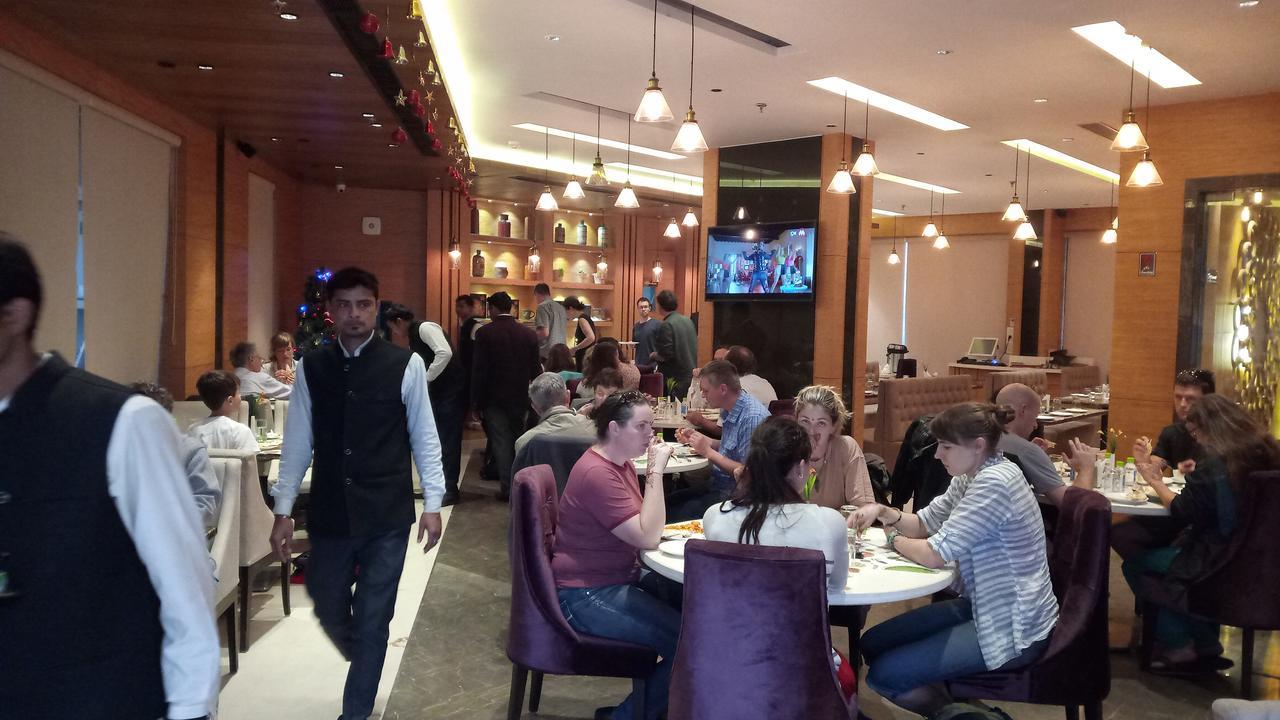 Hotel Maple Grand Agra  Esterno foto