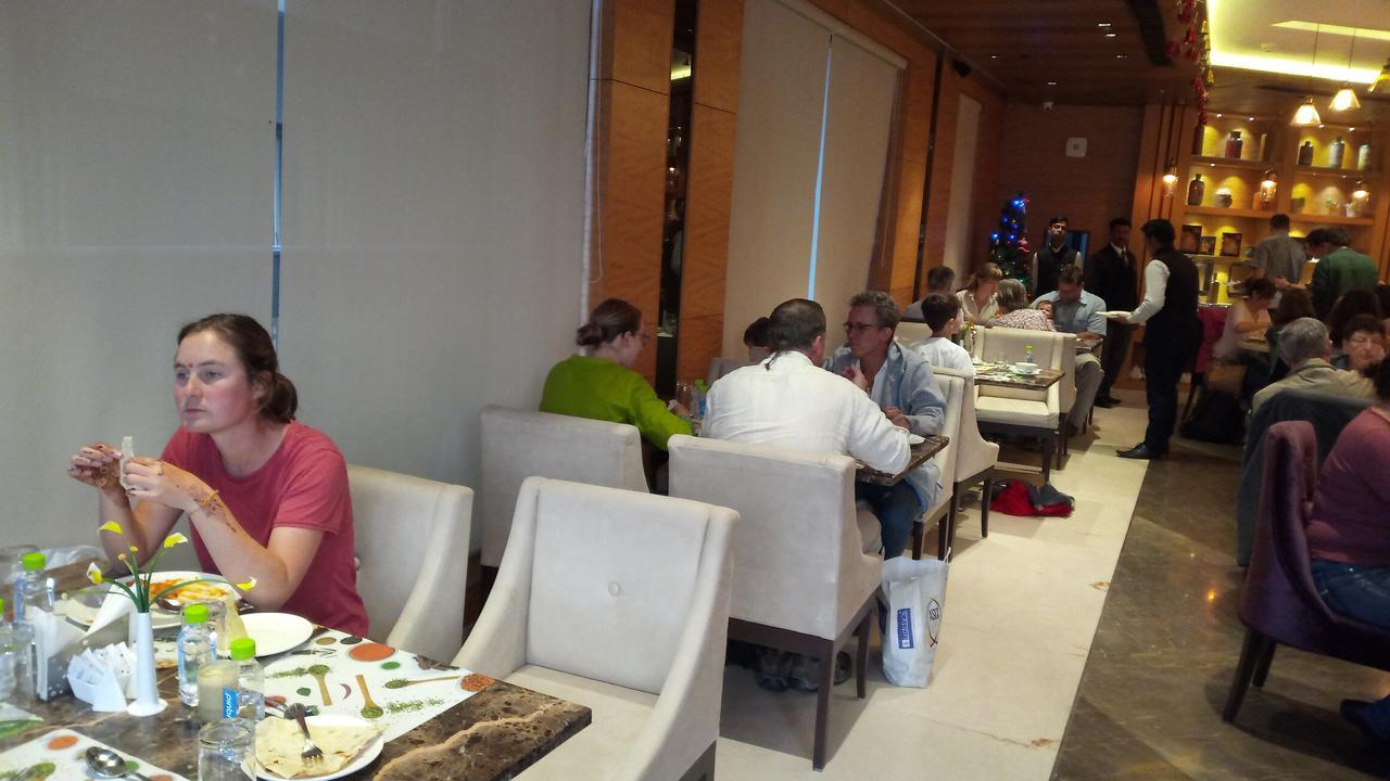 Hotel Maple Grand Agra  Esterno foto