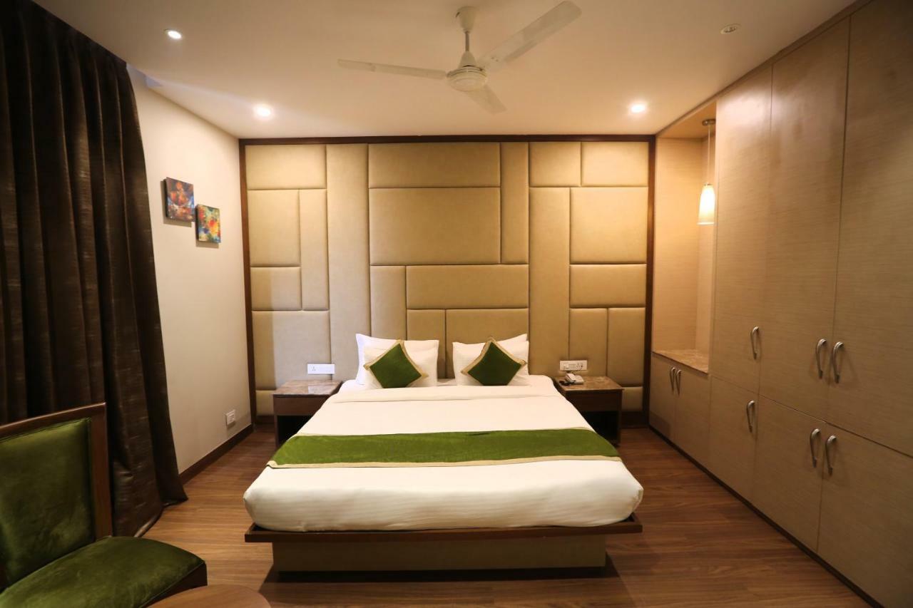 Hotel Maple Grand Agra  Esterno foto
