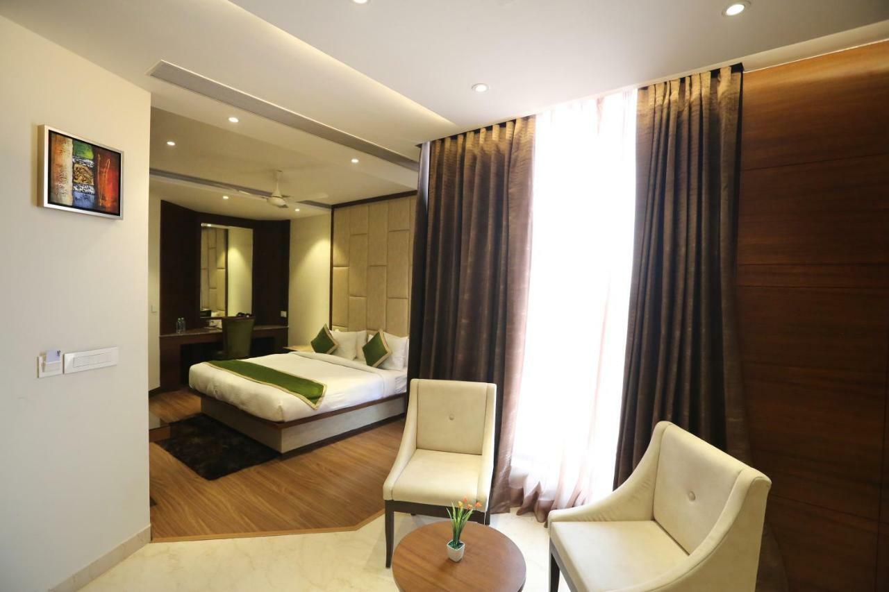 Hotel Maple Grand Agra  Esterno foto