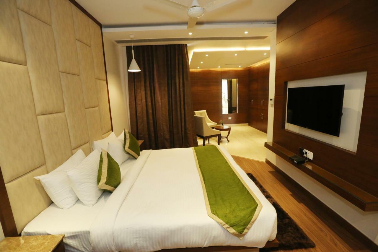 Hotel Maple Grand Agra  Esterno foto