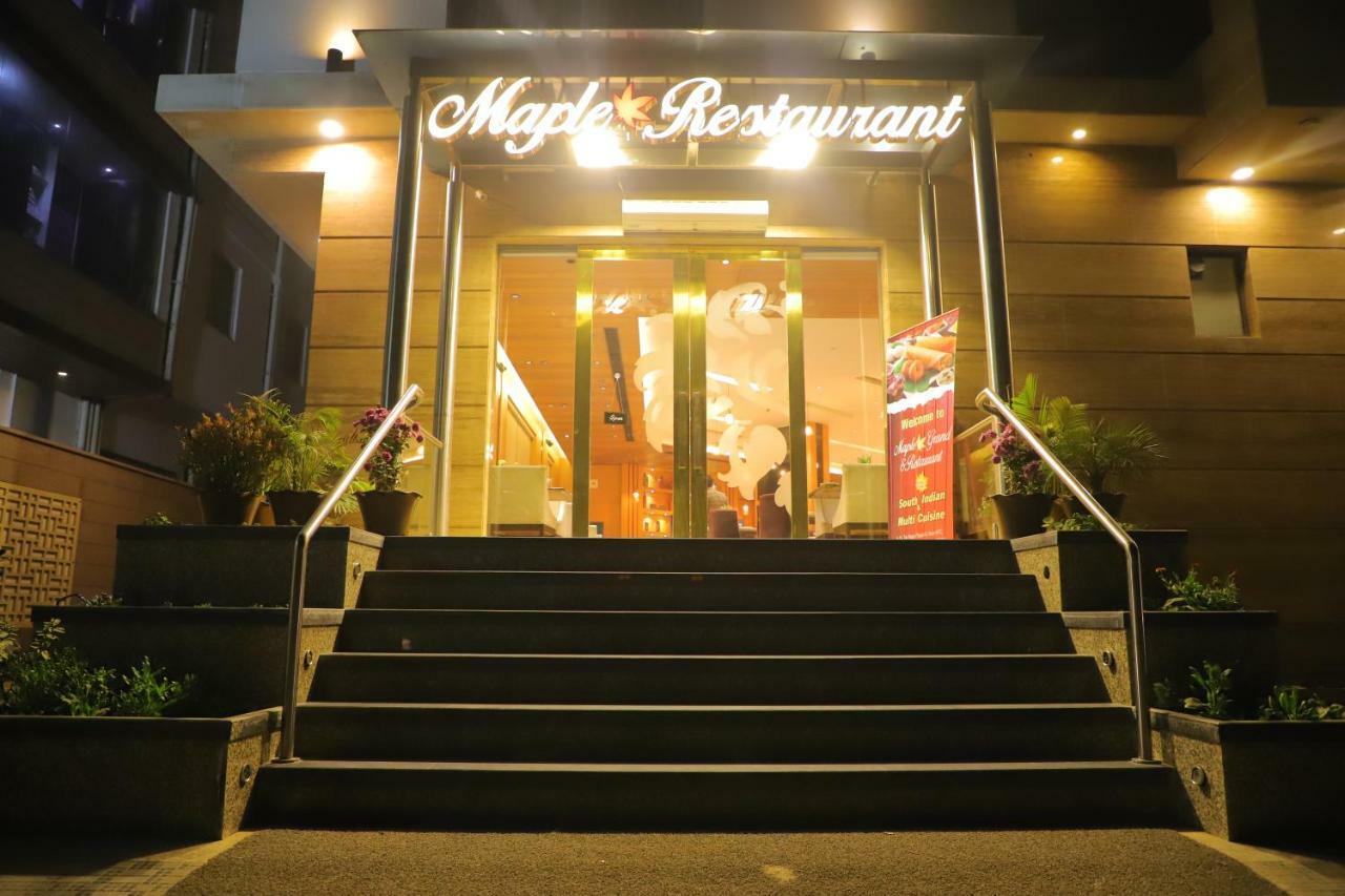Hotel Maple Grand Agra  Esterno foto