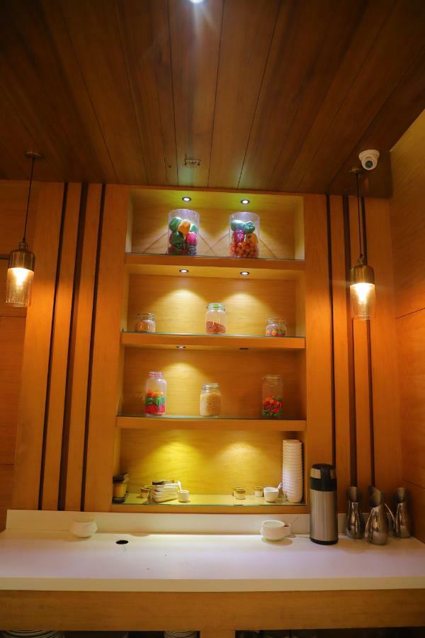 Hotel Maple Grand Agra  Esterno foto