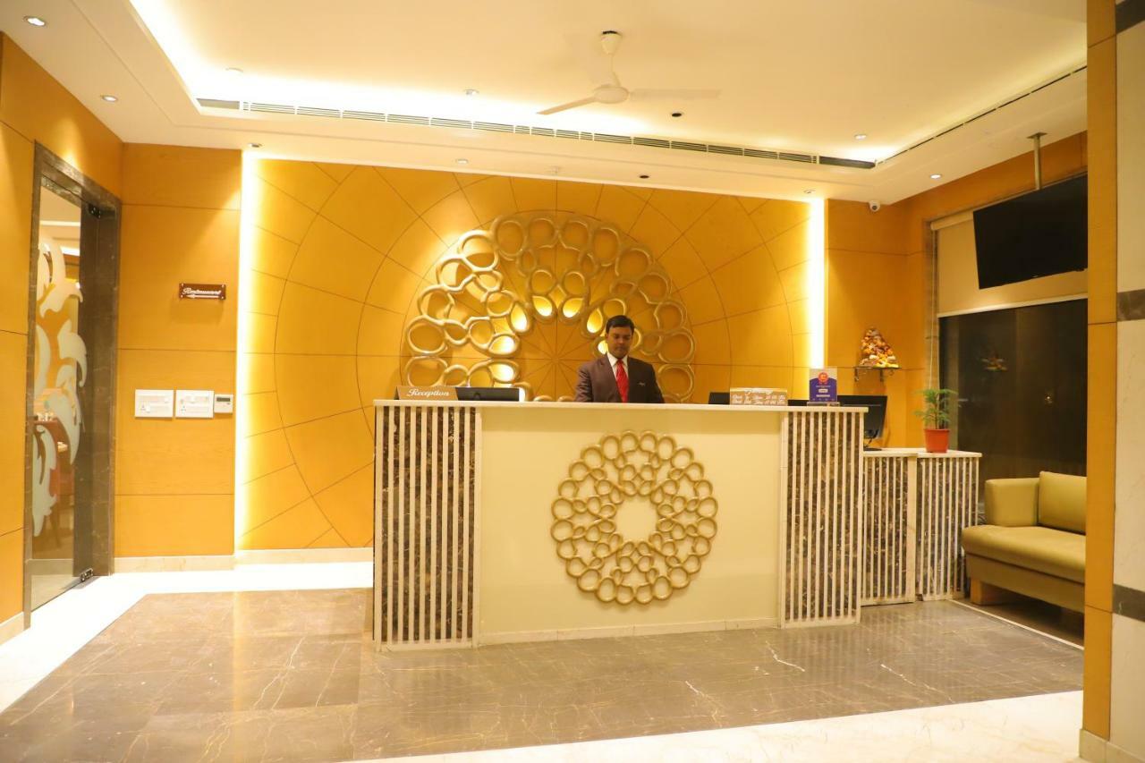 Hotel Maple Grand Agra  Esterno foto